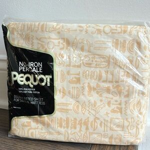 Vintage NOS Pequot DOUBLE fitted sheet, Egyptian hieroglyphic pattern, tan/cream